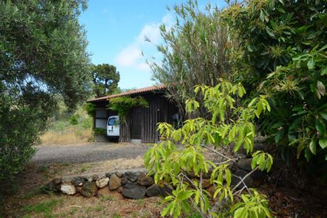 Garage und Lagergebäude