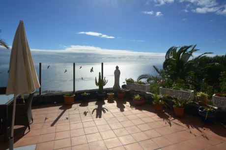 Sonnenterrasse, blick- und windgesch�tzt