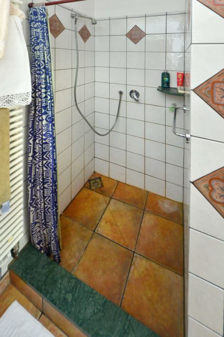 Badezimmer 2