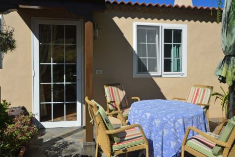 Fr�hst�cksterrasse auf der Ostseite