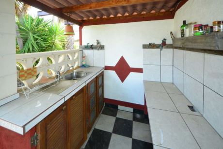 Aussenk�che im Garten