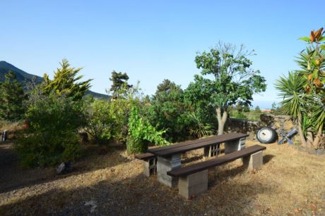 Aussenk�che im Garten