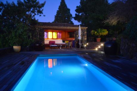 Romantische Poolanlage