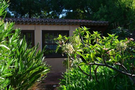 Separates Arbeits- oder Lesezimmer