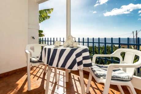 1. OG �berdachte Terrasse