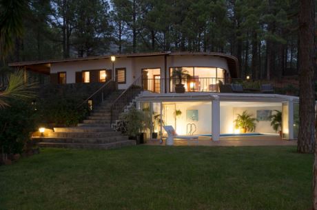Villa in der Abendstimmung