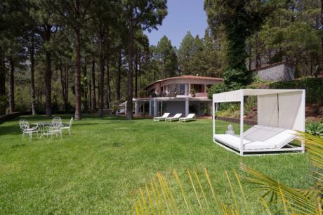 Villa von Südwesten