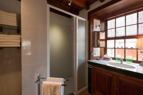 Gästehaus Badezimmer 1
