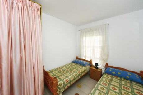 Schlafzimmer 2