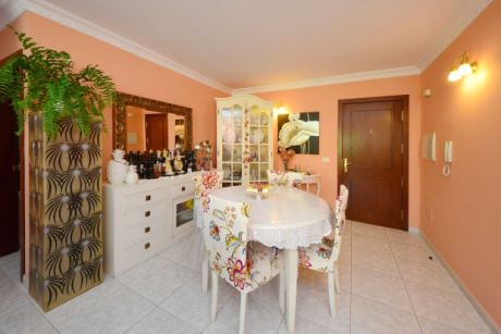 Wohnzimmer/Essbereich
