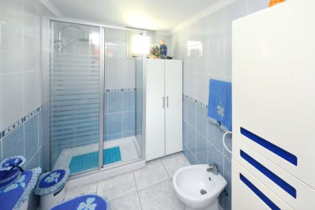 Badezimmer 1