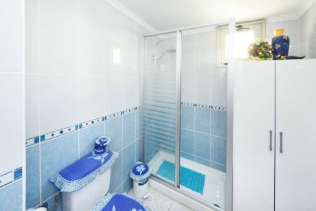 Badezimmer 1