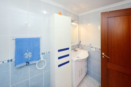 Badezimmer 1