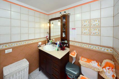 Badezimmer 2