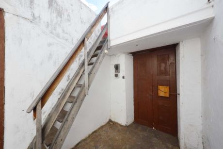 1. Innenhof (Patio), Aufgang zur Dachterrasse