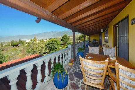 Überdachte Terrasse