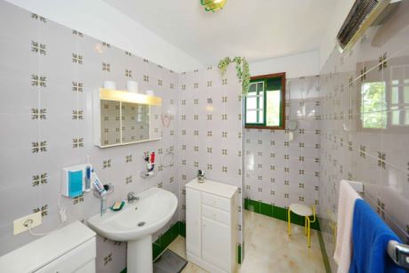 Badezimmer 2