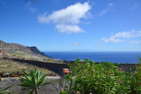 Blick nach Südosten zum Vulkan San Antonio und zur Nachbarinsel El Hierro