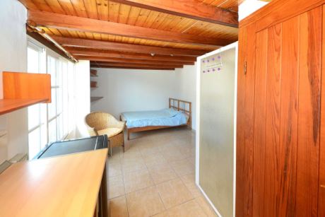 Obere Ebene, Apartement 2, Studio