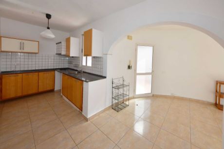 Obere Ebene, Apartement 3, Kche