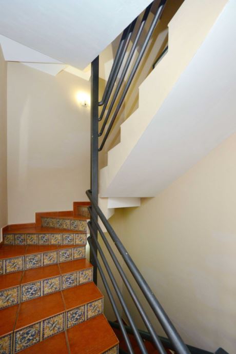 Treppenhaus zum OG