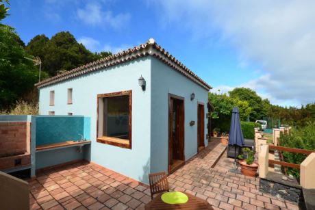 Hauptwohnbereich mit Aussichtsterrasse von Nordosten