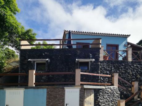 In die Natur eingepasste Bauweise