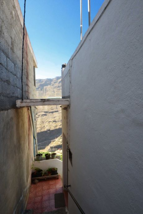 Treppe von der Stra�e zur Wohnebene