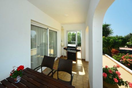 Überdachte Terrasse