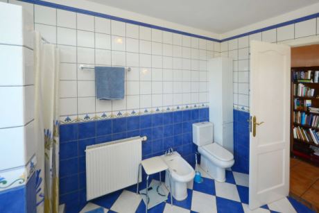 OG Master-Badezimmer