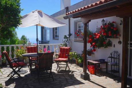 OG Teilüberdachte Terrasse