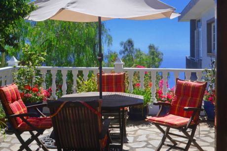 OG Teilüberdachte Terrasse