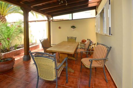 Überdachte Terrasse