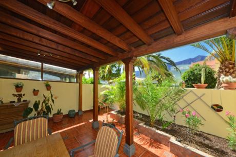 Überdachte Terrasse