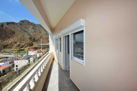 Balkon 1 mit Blick auf die Berge