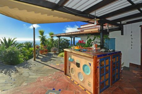 S�dwestterrasse mit Aussenk�che