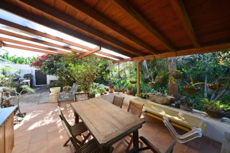 Innenhof, �berdachte Terrasse mit Aussenk�che