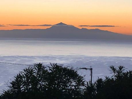 Morgendämmerung über dem Teide
