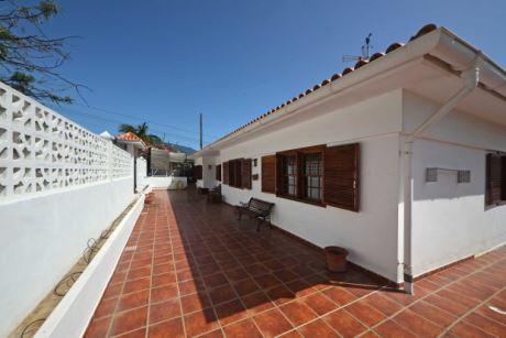 Eingangsbereich, Ostterrasse