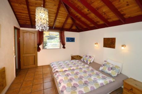 Haupthaus Schlafzimmer 1