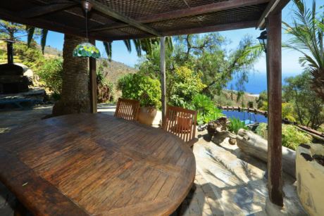 Haupthaus �berdachte Terrasse mit herrlichem Meerblick