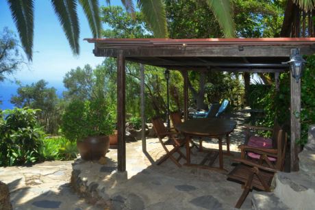 Haupthaus �berdachte Terrasse