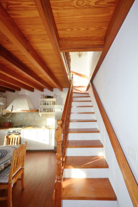 EG K�che, Aufgang zum Wohnzimmer im OG