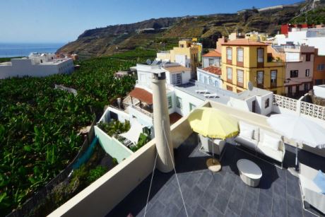 2. OG sehr große Dachterrasse 1 mit Blick auf Atlantik, Altstadt, Berge