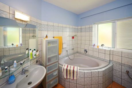 EG Eignerwohnung Badezimmer 1 on suite