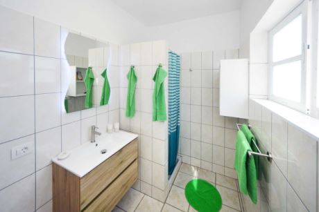 OG Gsteapartment 2,  Badezimmer