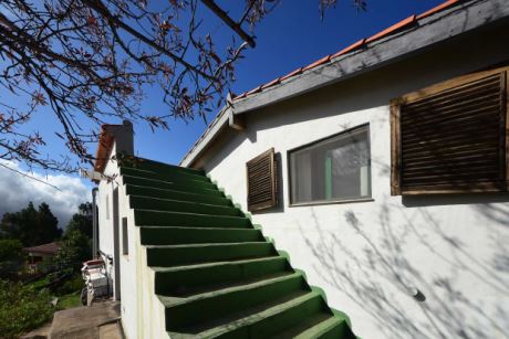 Gstehaus mit Aufgang zur Dachterrasse