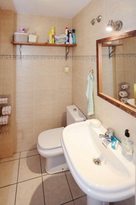Ebene 1, Eingangsbereich Gästetoilette