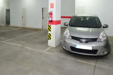 Tiefgarage Stellplatz