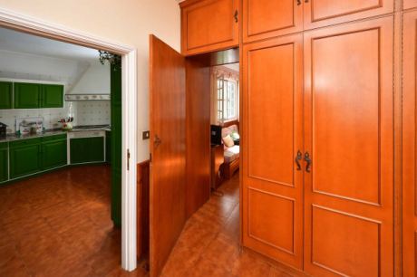 2. Eingangsbereich f�r separates Schlafzimmer mit Bad on Suite